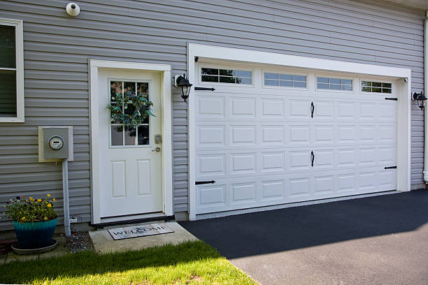 24/7 Emergency Garage Door Panel Replacement experts in Madison County County, MT